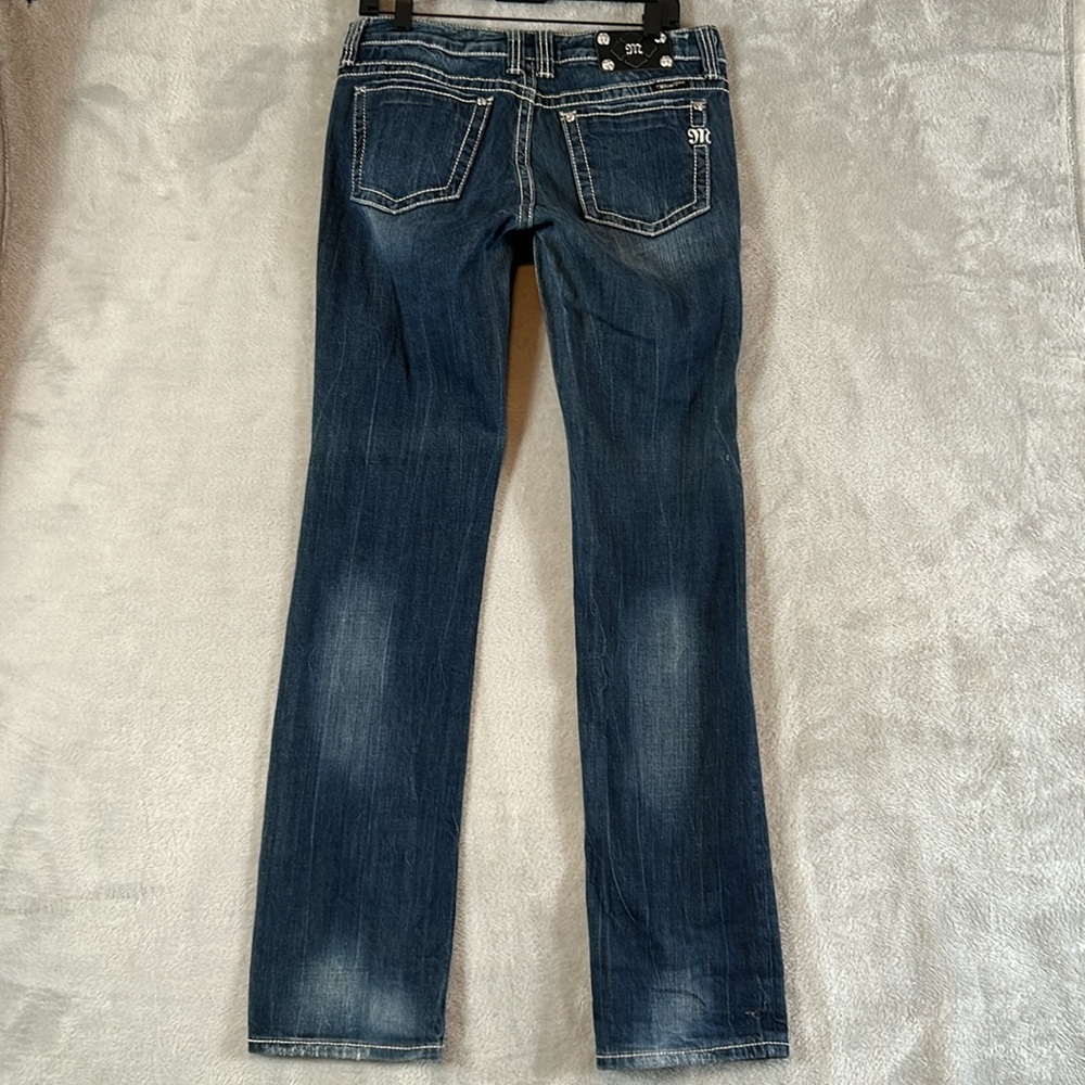 Miss me plain pocket, straight jeans with light distressing size